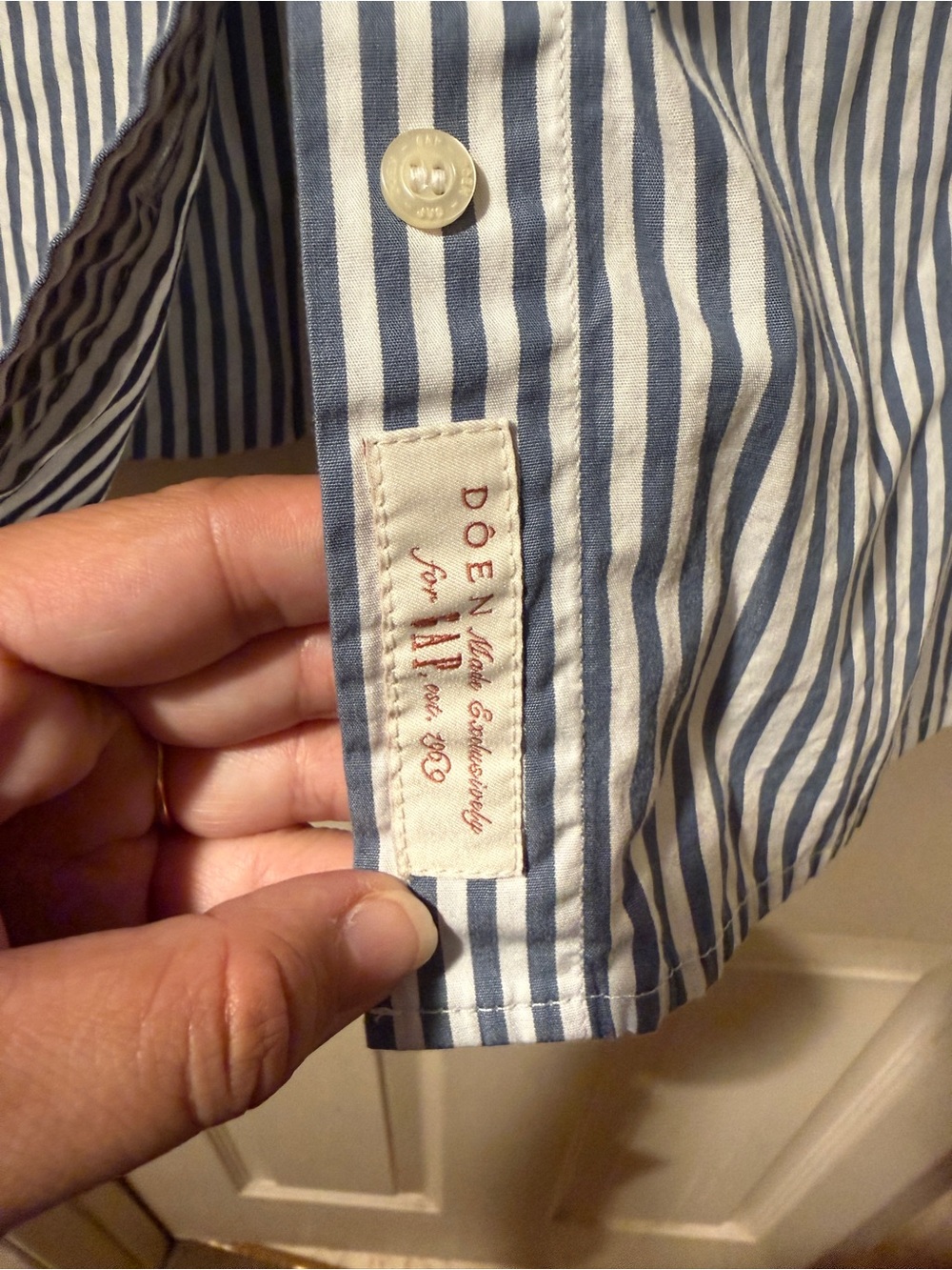 GAP x Dôen Organic Cotton Eyelet Big Shirt - Picture 5 of 5